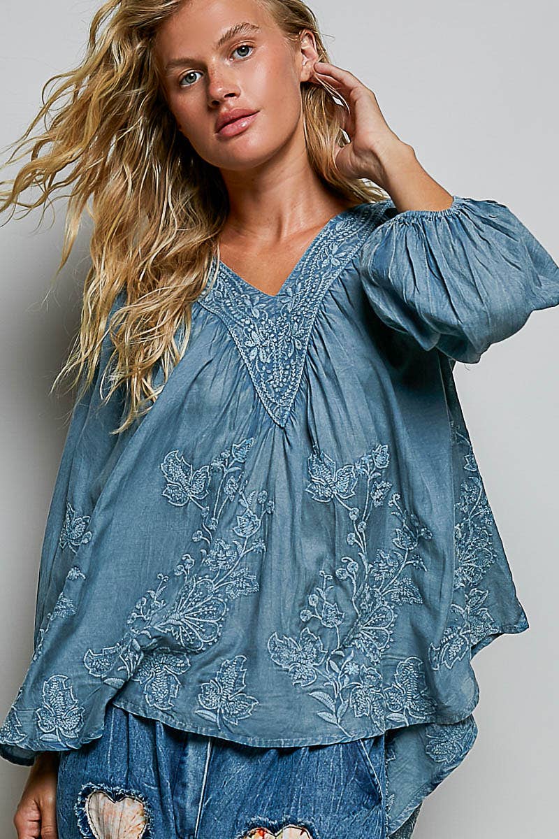 Artisanal Charm Floral Embroidered Blouse V-Neck Top: NATURAL / M