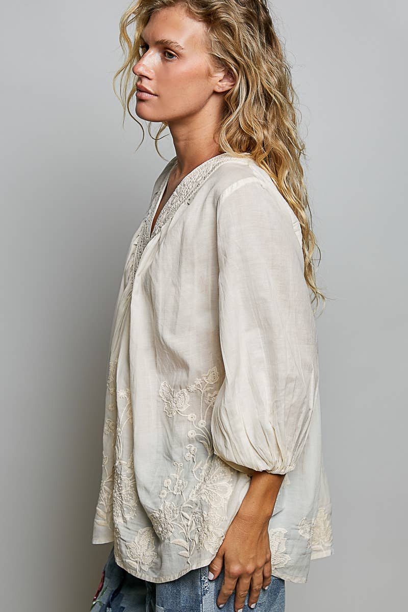 Artisanal Charm Floral Embroidered Blouse V-Neck Top: NATURAL / M