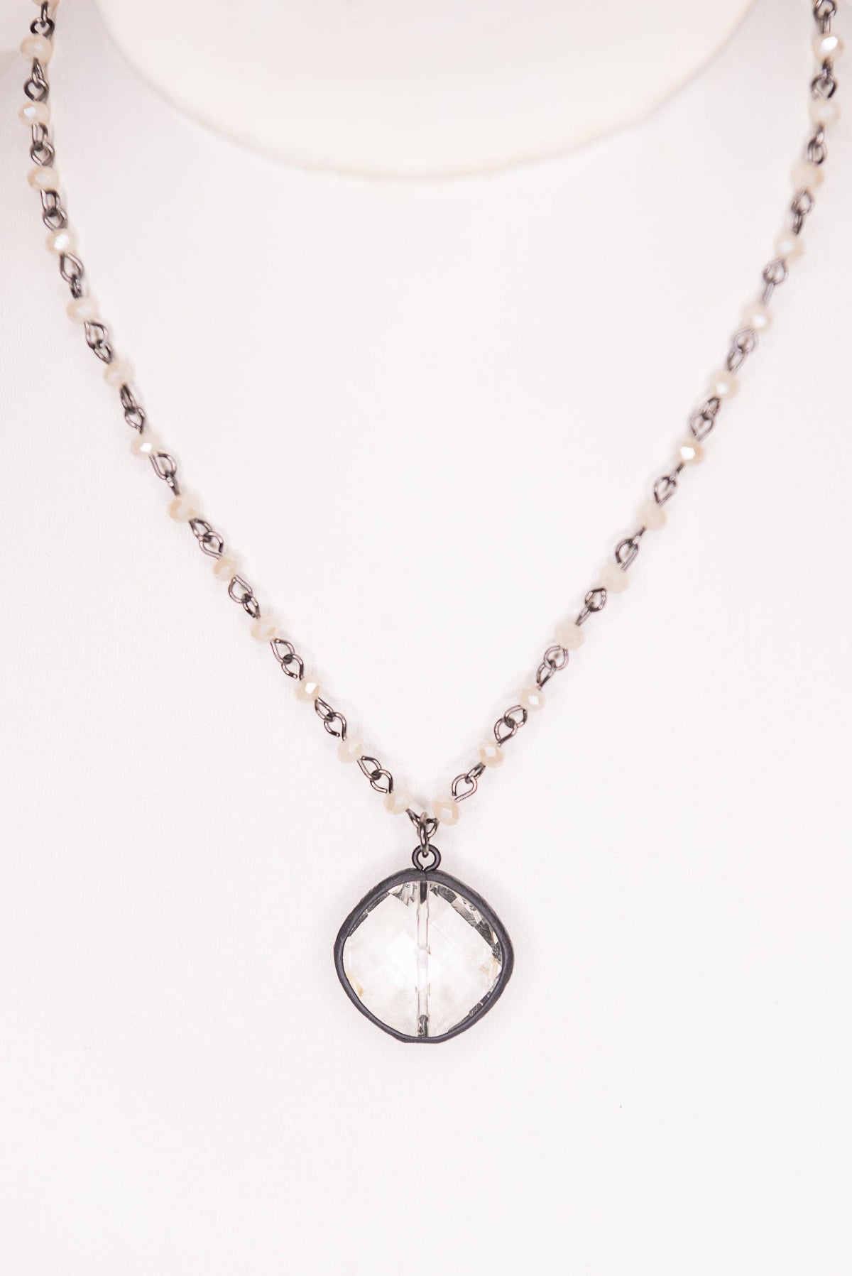 Ariel Necklace in Cream